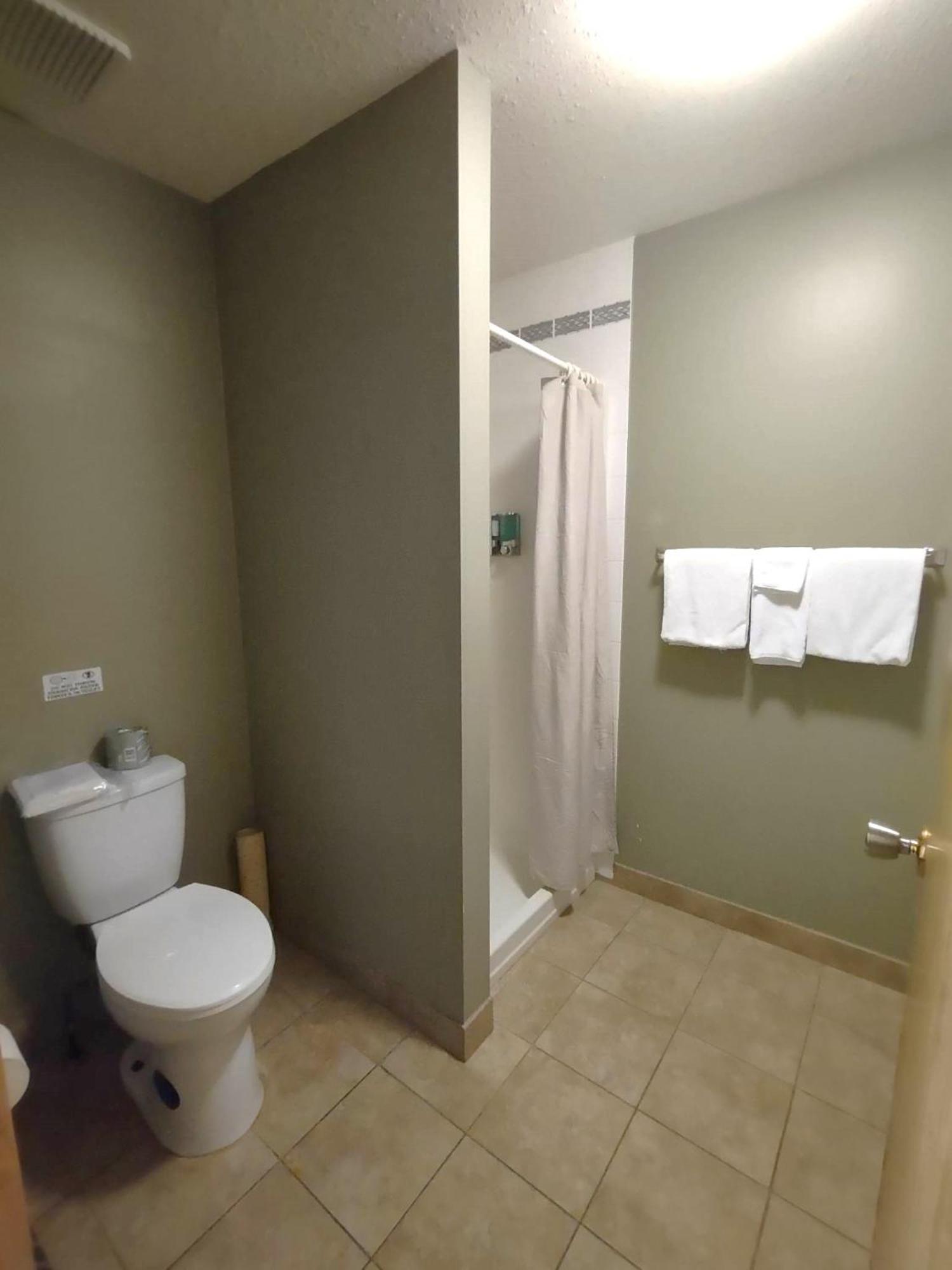 Stars Inn - Motel Fort Saskatchewan الغرفة الصورة